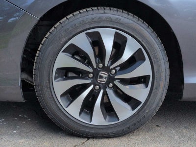 Honda Accord Hybrid de 4 puertas, berlina, 2015