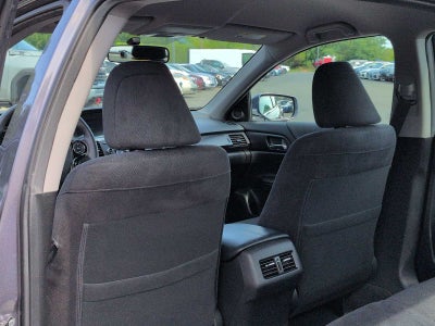 Honda Accord Hybrid de 4 puertas, berlina, 2015