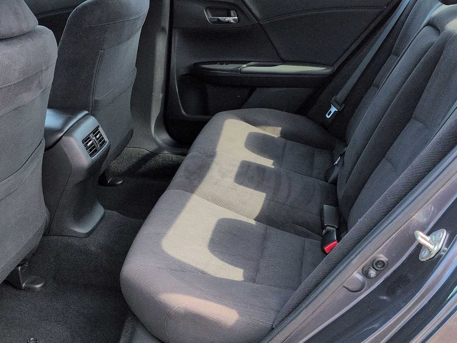 Honda Accord Hybrid de 4 puertas, berlina, 2015
