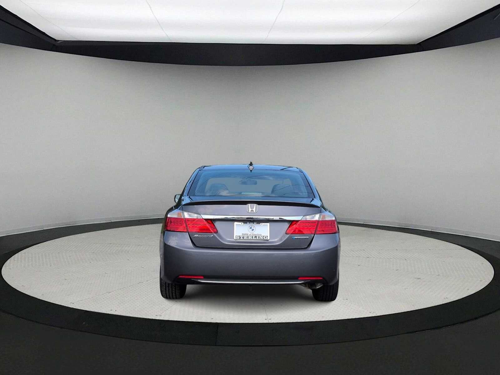 Honda Accord Hybrid de 4 puertas, berlina, 2015