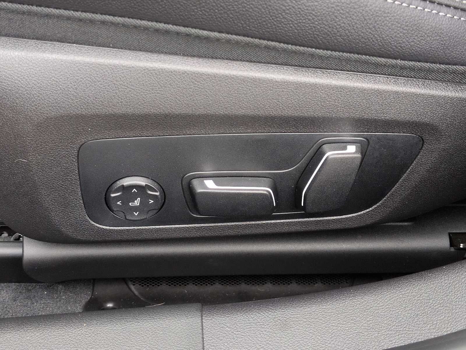 2026 BMW 330i NA xDrive 330i NA xDrive