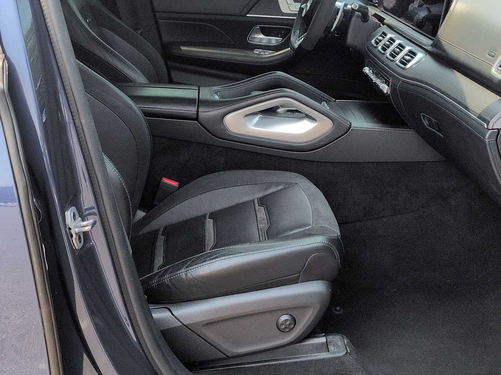 Mercedes-Benz AMG® GLE 53 2024 AMG® GLE 53