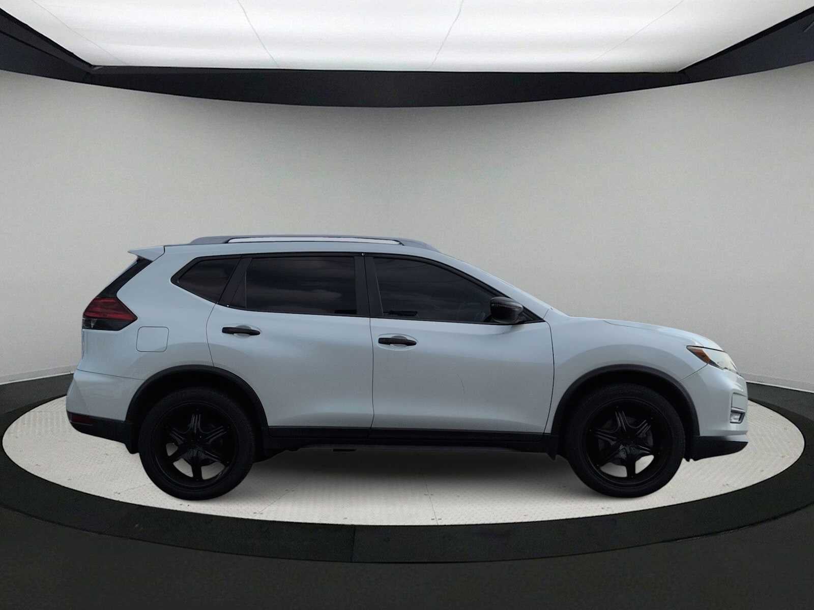 Nissan Rogue SV 2017