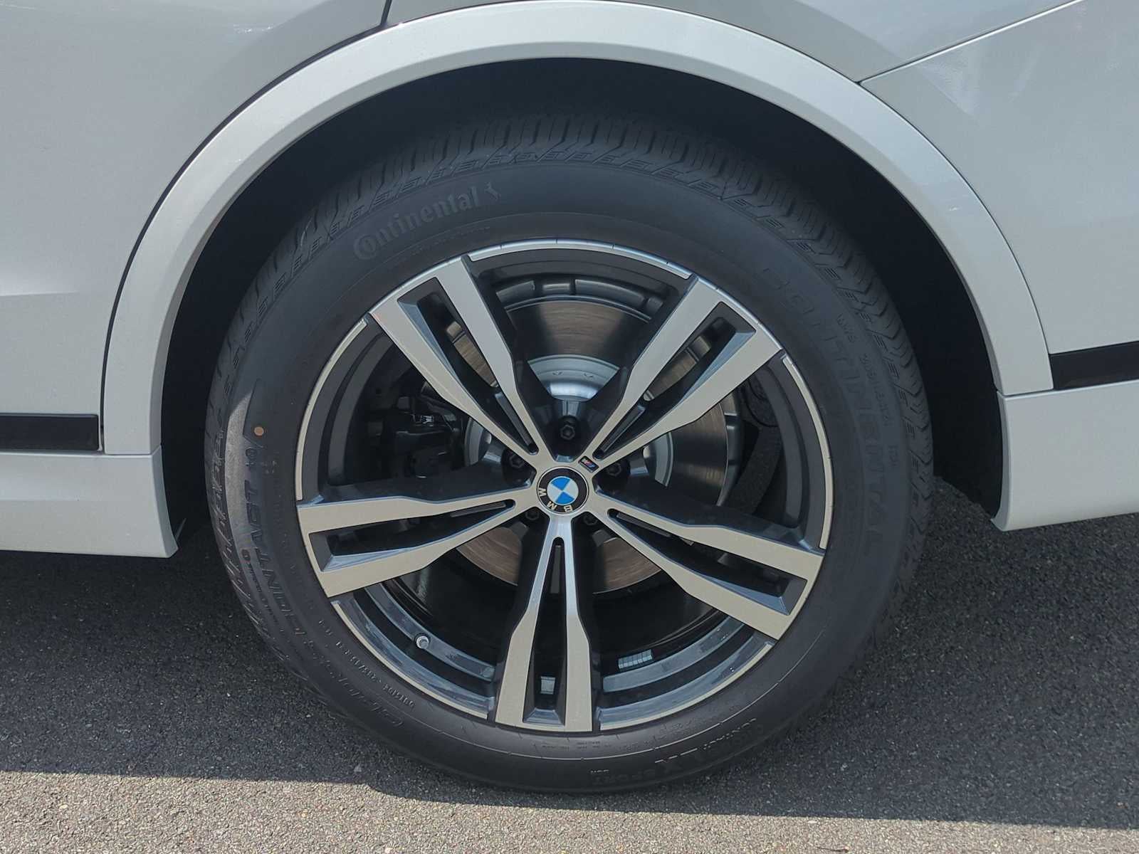 2026 BMW X7 xDrive40i xDrive40i