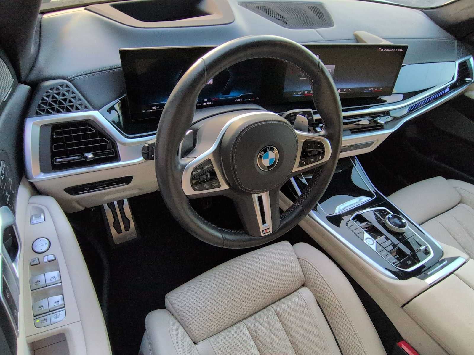 BMW X7 M60i 2024