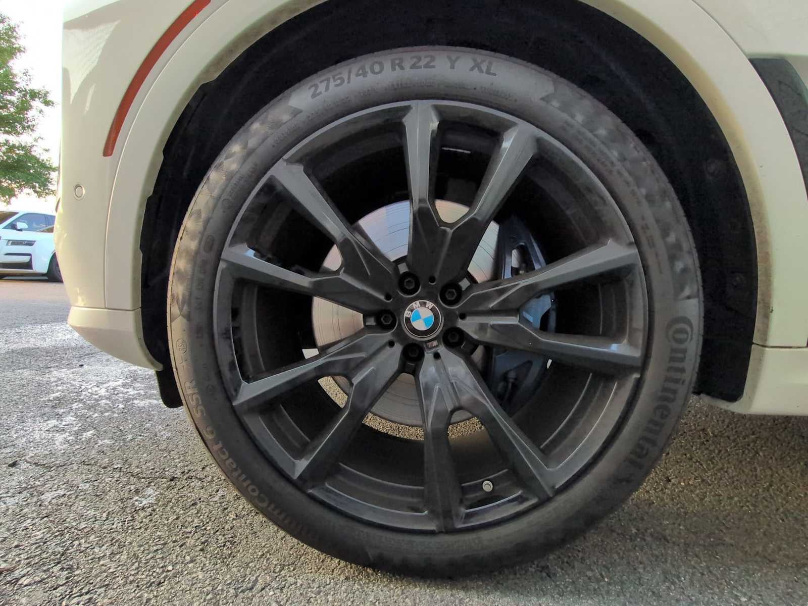 BMW X7 M60i 2024