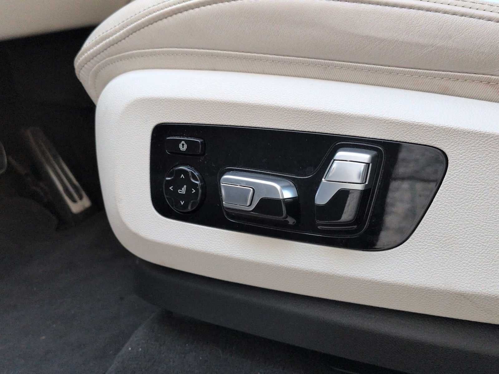 BMW X7 M60i 2024