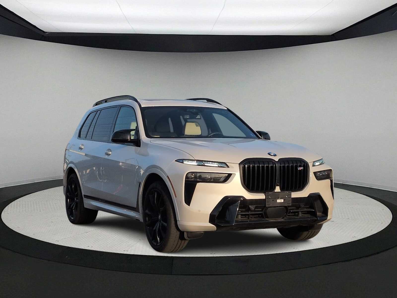 BMW X7 M60i 2024