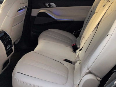 BMW X7 M60i 2024