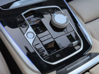 BMW X7 M60i 2024