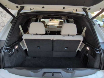 BMW X7 M60i 2024