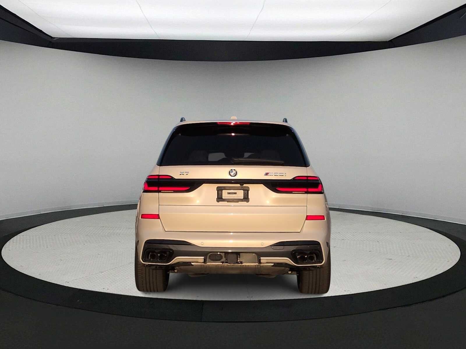 BMW X7 M60i 2024