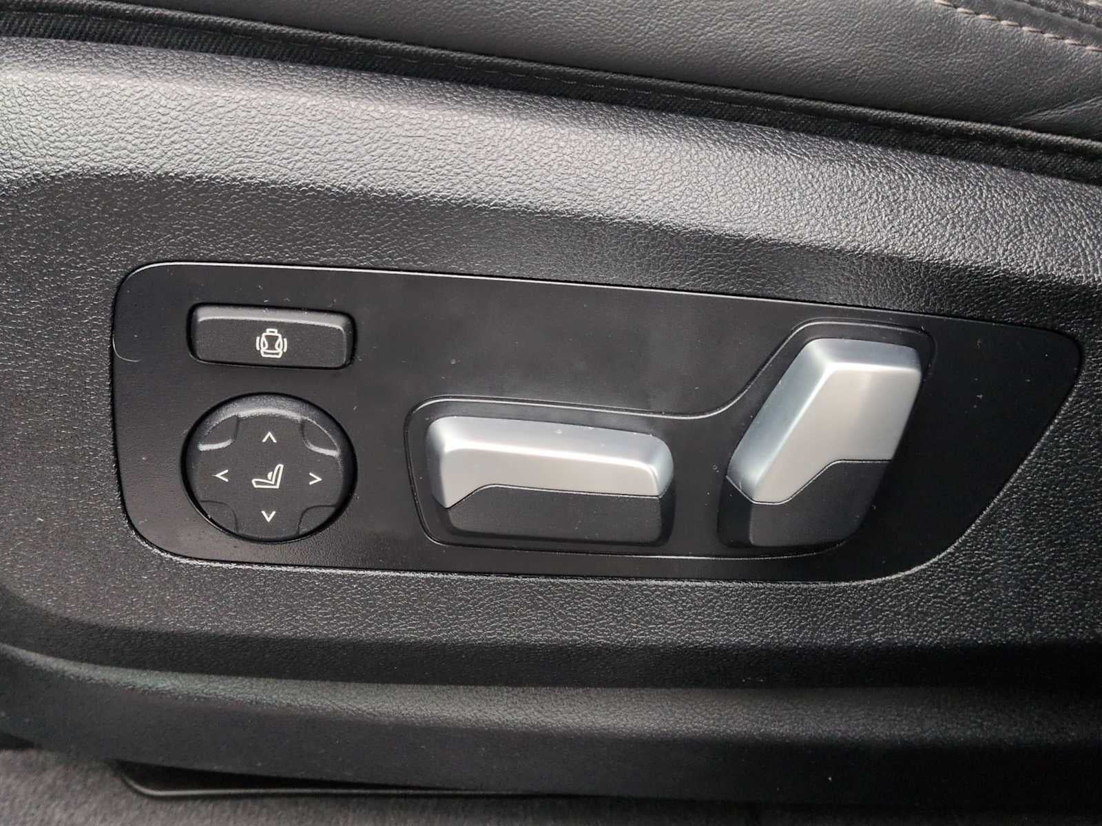 2024 BMW X5 xDrive50e xDrive50e