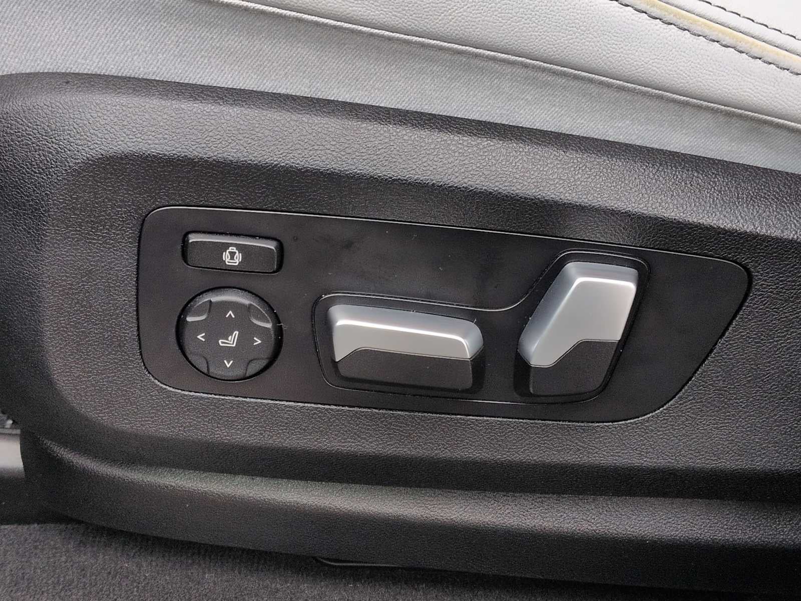 2023 BMW X5 xDrive40i xDrive40i