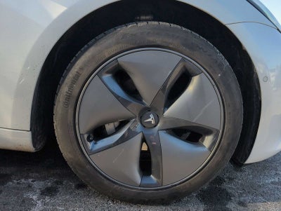 Tesla Model 3 Standard Range Plus 2019