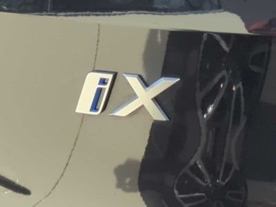 2025 BMW iX xDrive50
