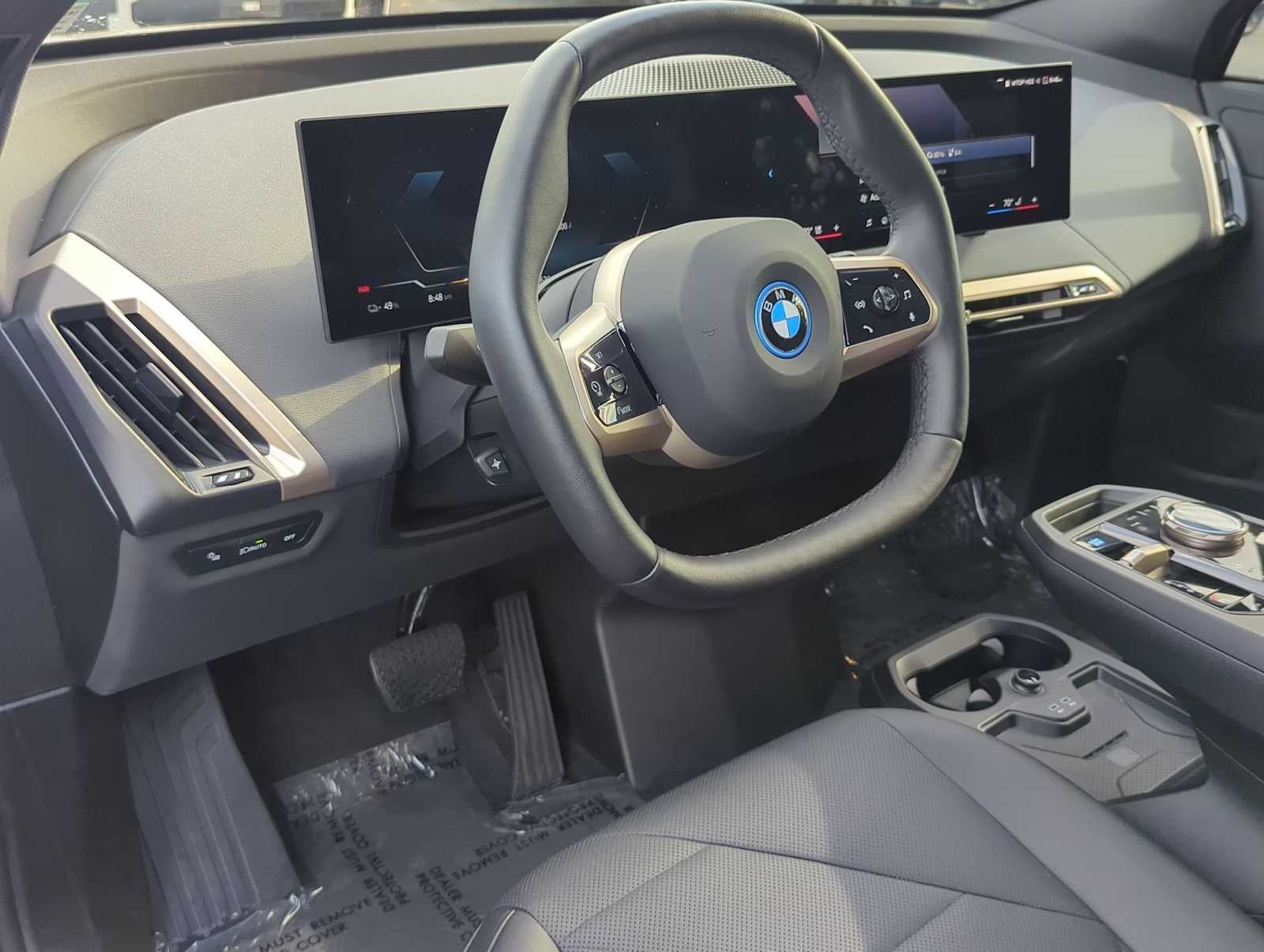 2025 BMW iX xDrive50