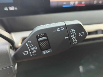 2025 BMW iX xDrive50