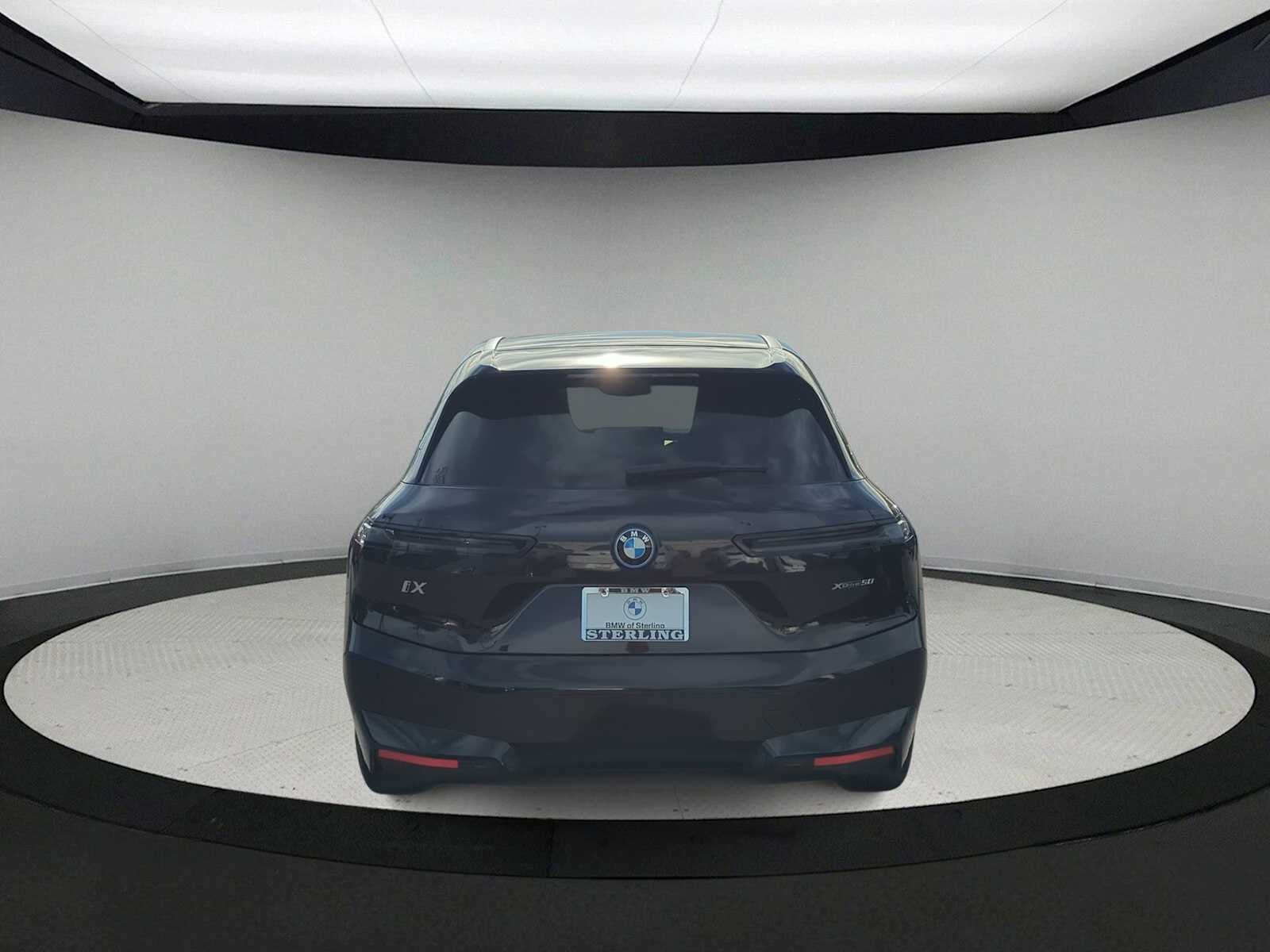 2025 BMW iX xDrive50