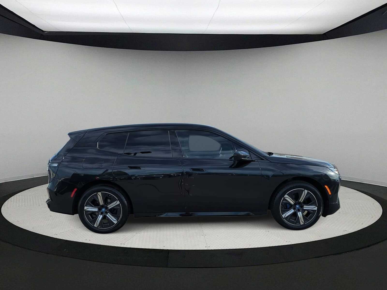 2025 BMW iX xDrive50