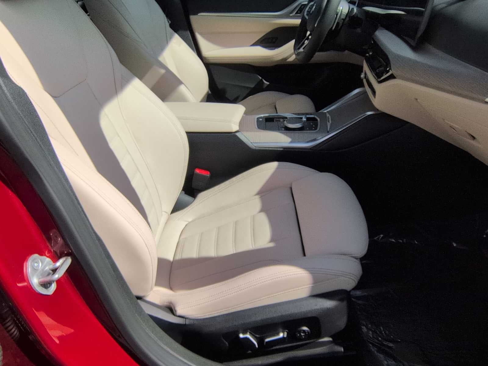 BMW M440i xDrive 2025