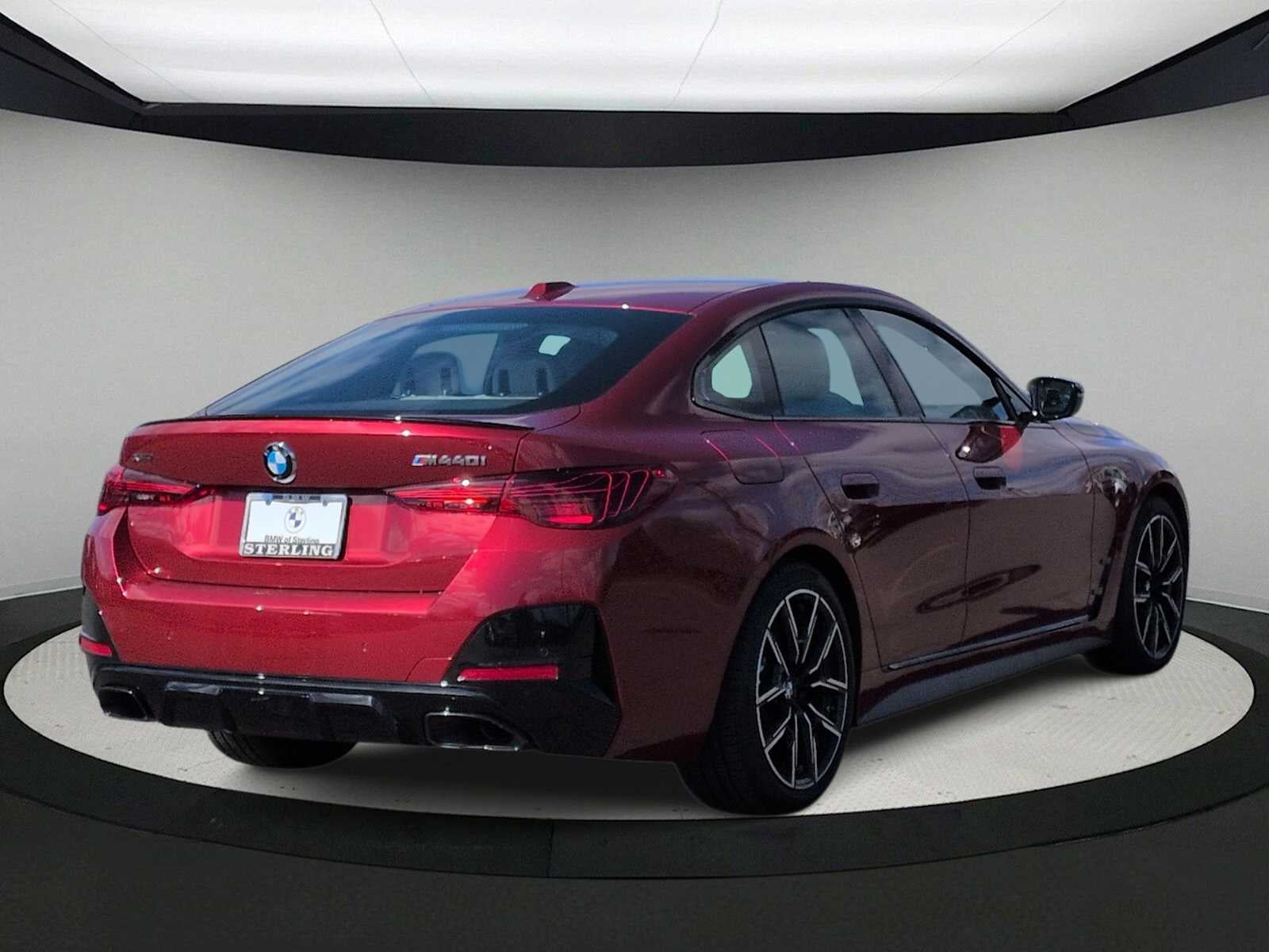 BMW M440i xDrive 2025