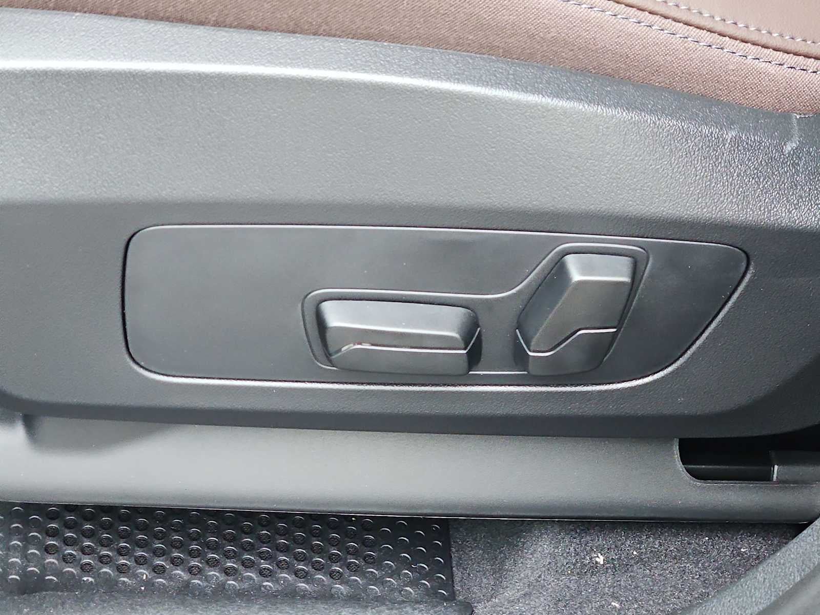 2025 BMW X1 xDrive28i xDrive28i