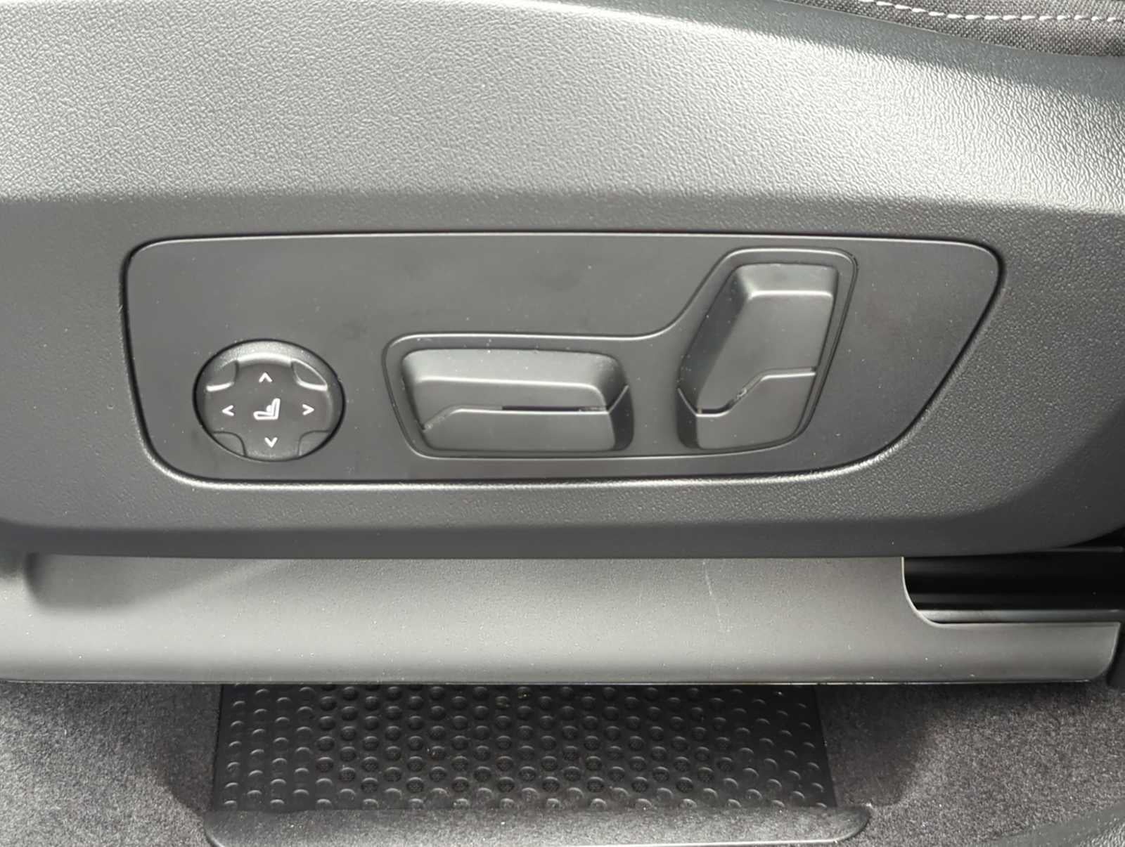 2025 BMW X1 xDrive28i xDrive28i