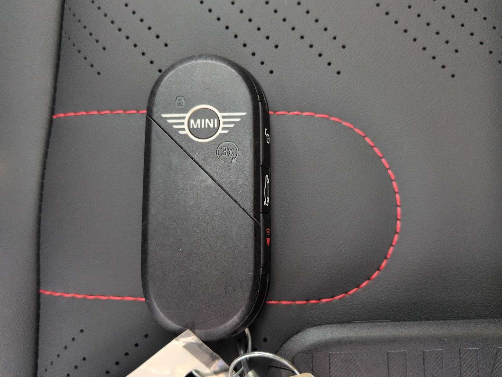 2025 MINI Techo Duro 4 Puertas Cooper S