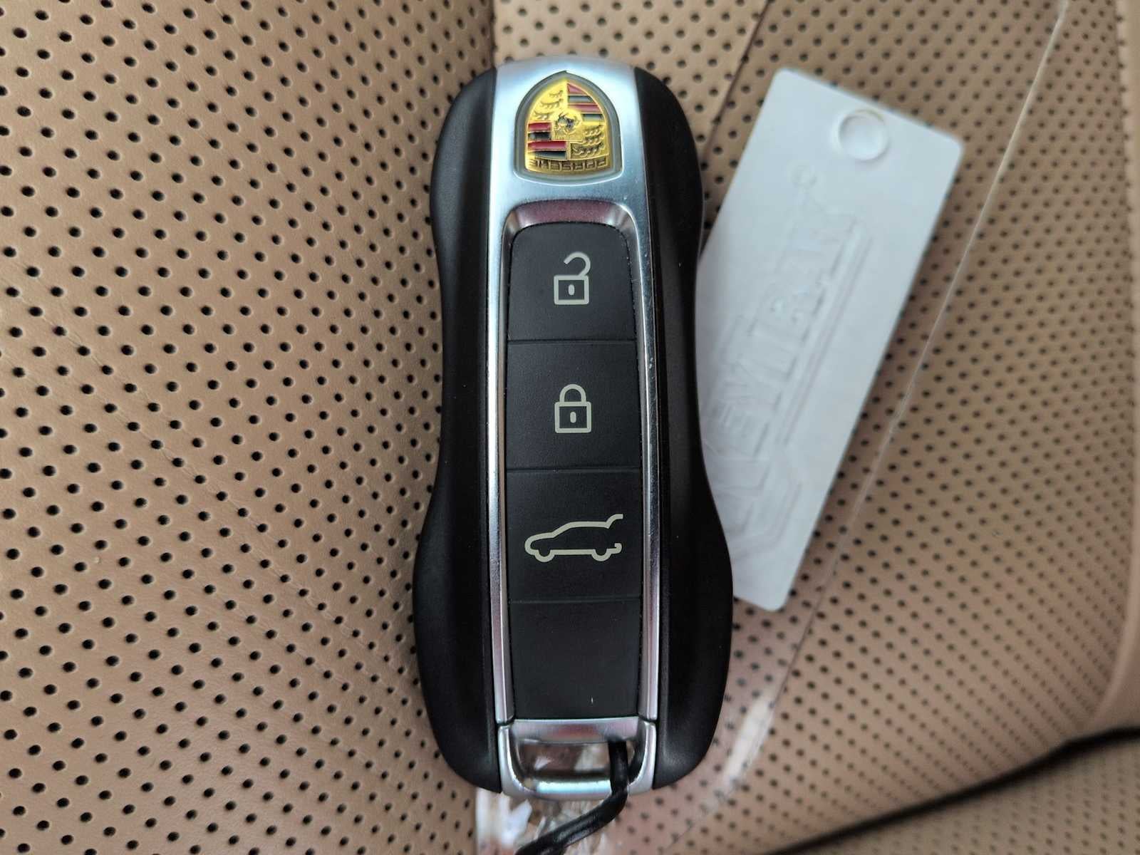 Porsche Cayenne E-Hybrid 2021