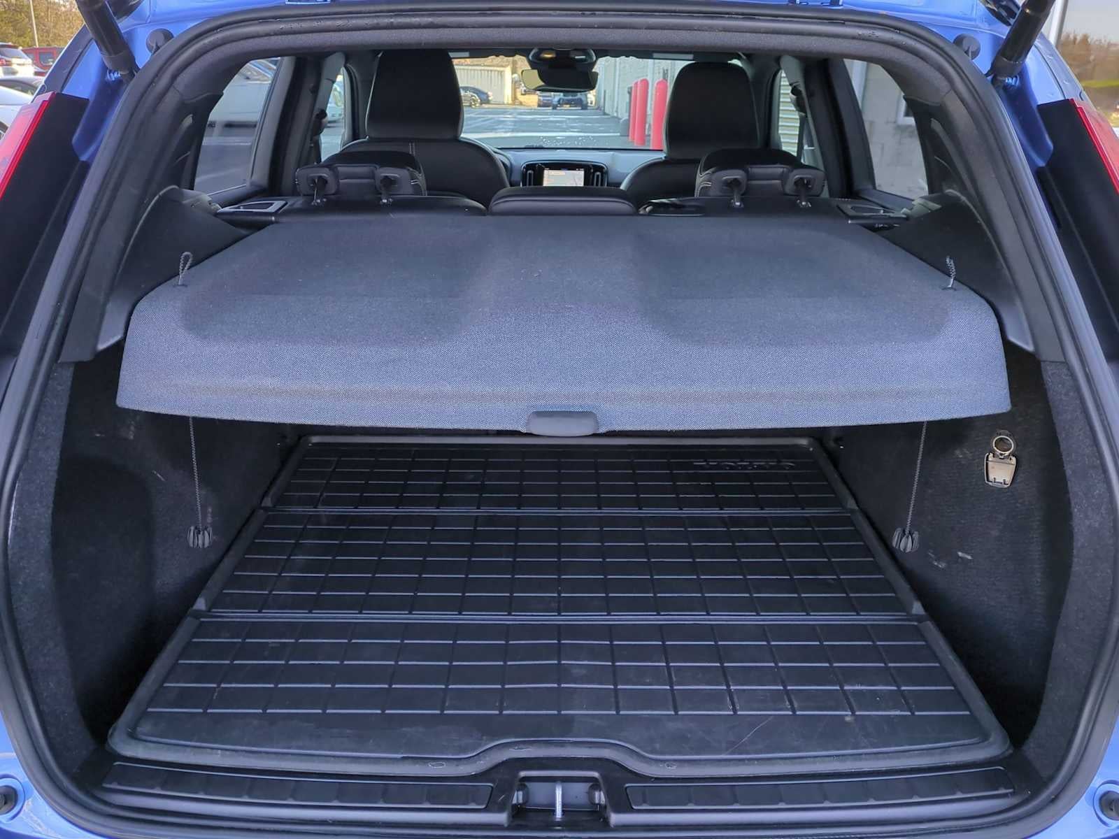 Volvo XC40 Recharge P8 eAWD Pure Electric 2021