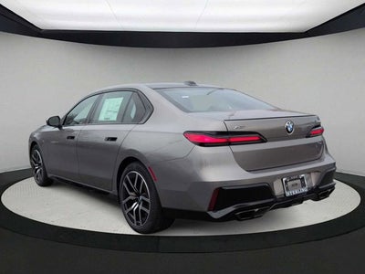 BMW 760i 2026