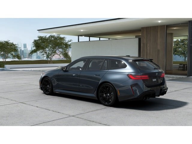 BMW M5 Touring 2027