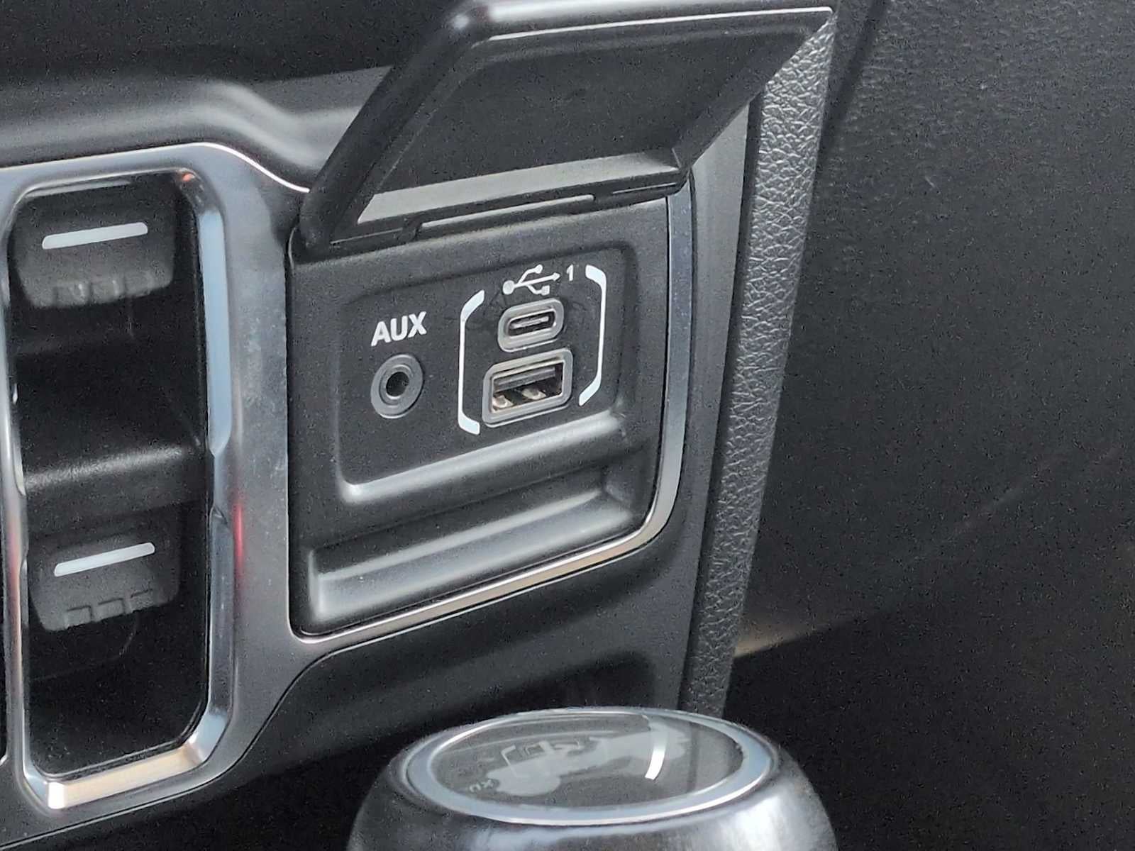 Jeep Wrangler Unlimited Sahara Altitude 2021