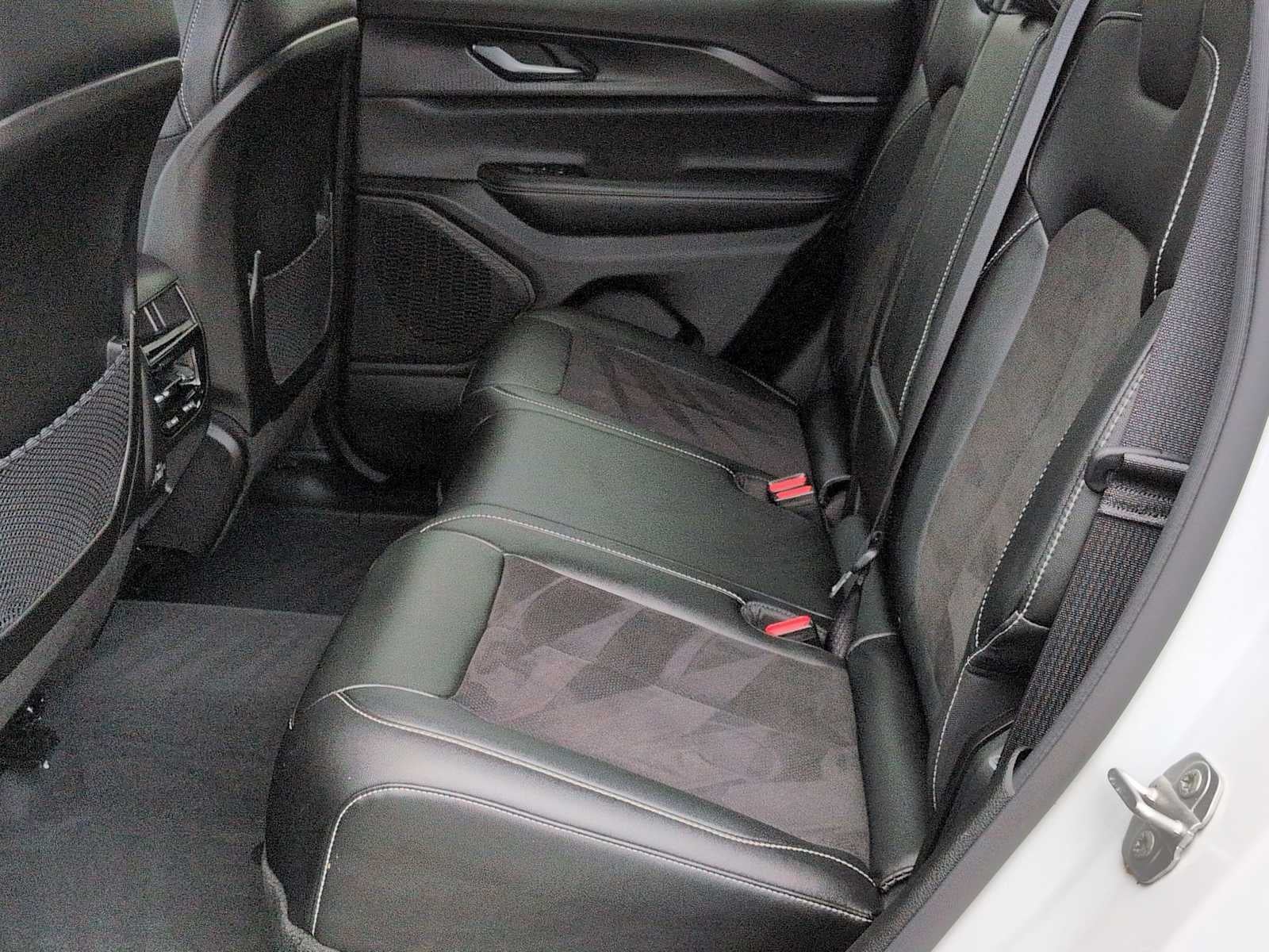 Jeep Grand Cherokee Altitude X 2023