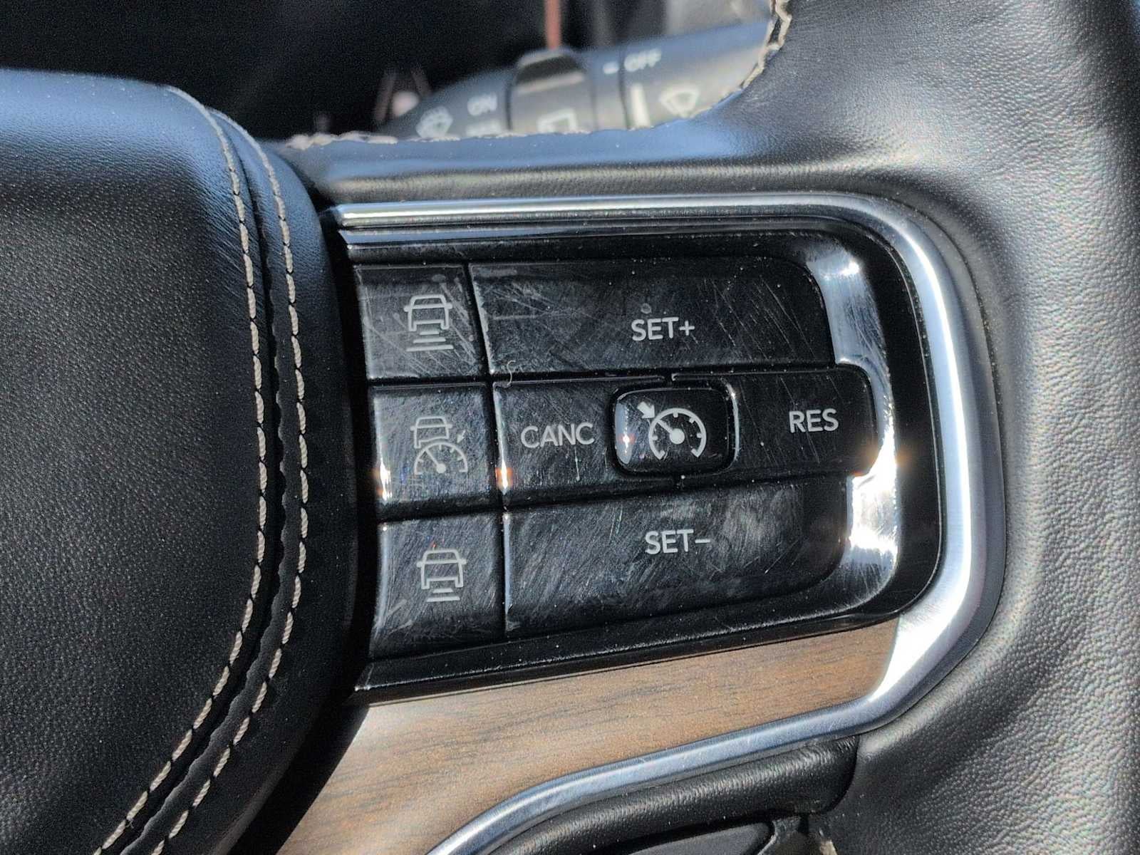 Jeep Grand Wagoneer Serie II 2023