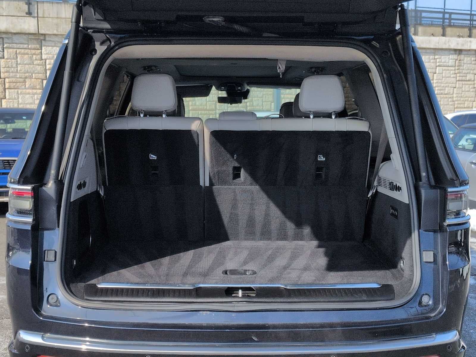 Jeep Grand Wagoneer Serie II 2023