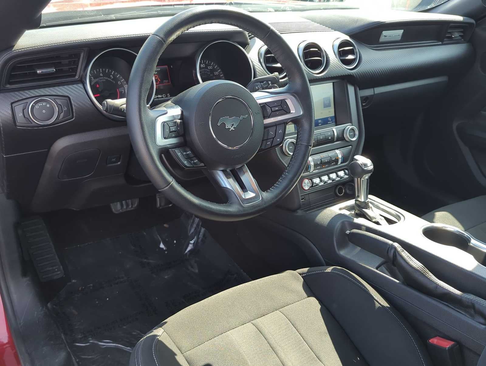 Ford Mustang EcoBoost 2021