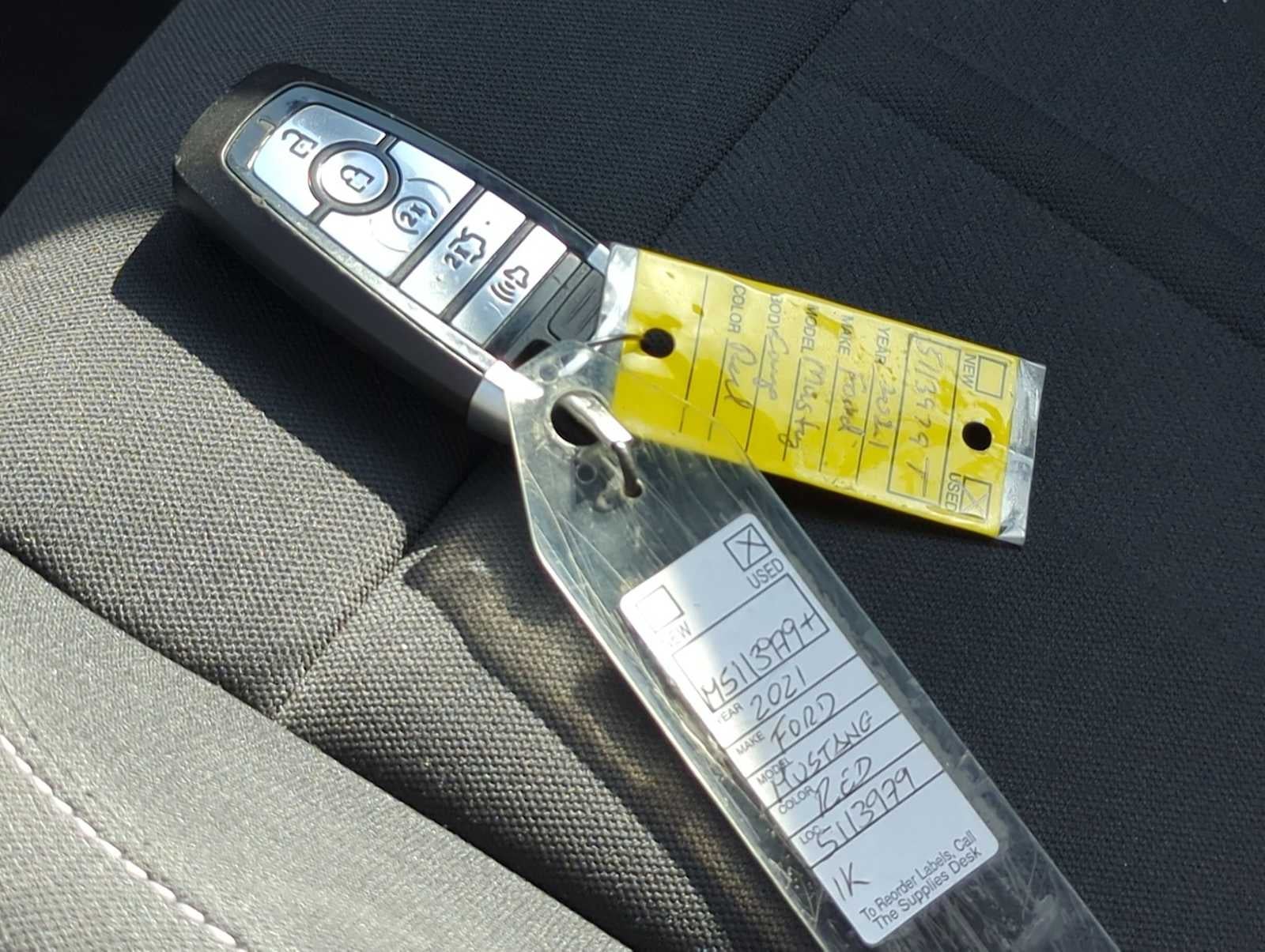 Ford Mustang EcoBoost 2021