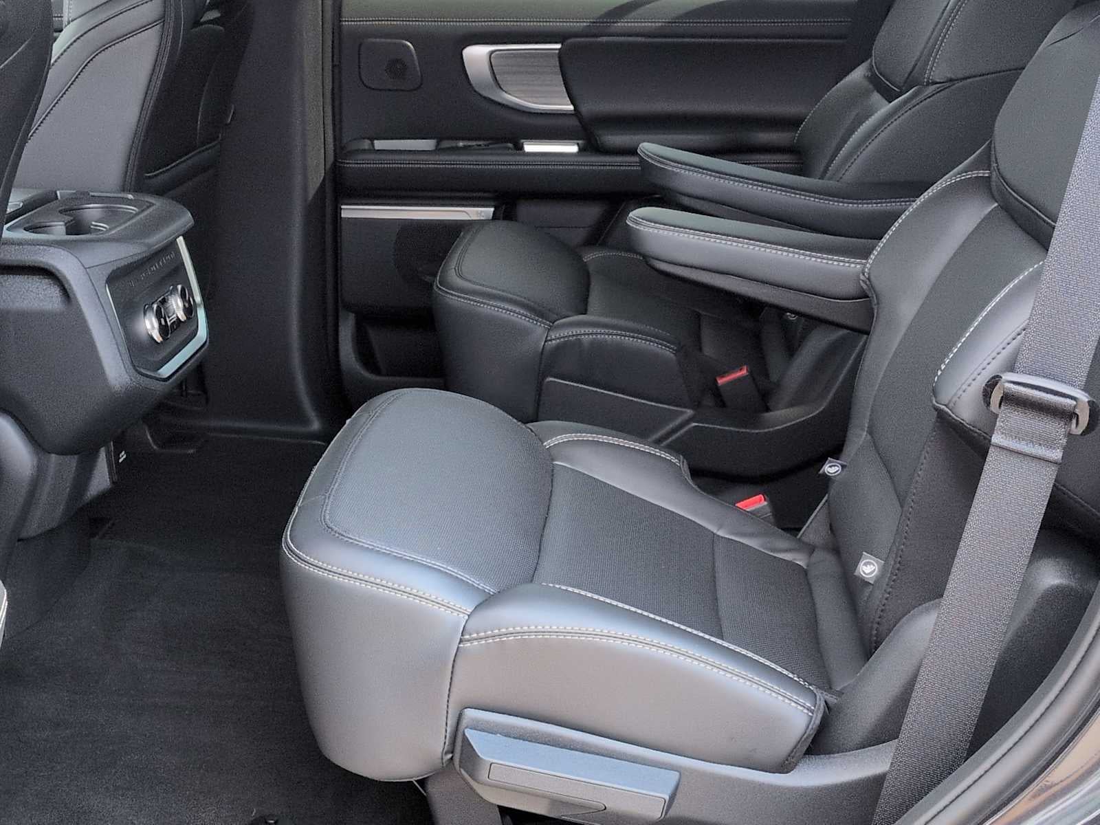 Ford Expedition Platinum 2025