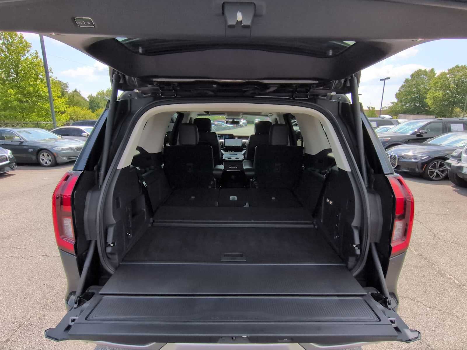 Ford Expedition Platinum 2025
