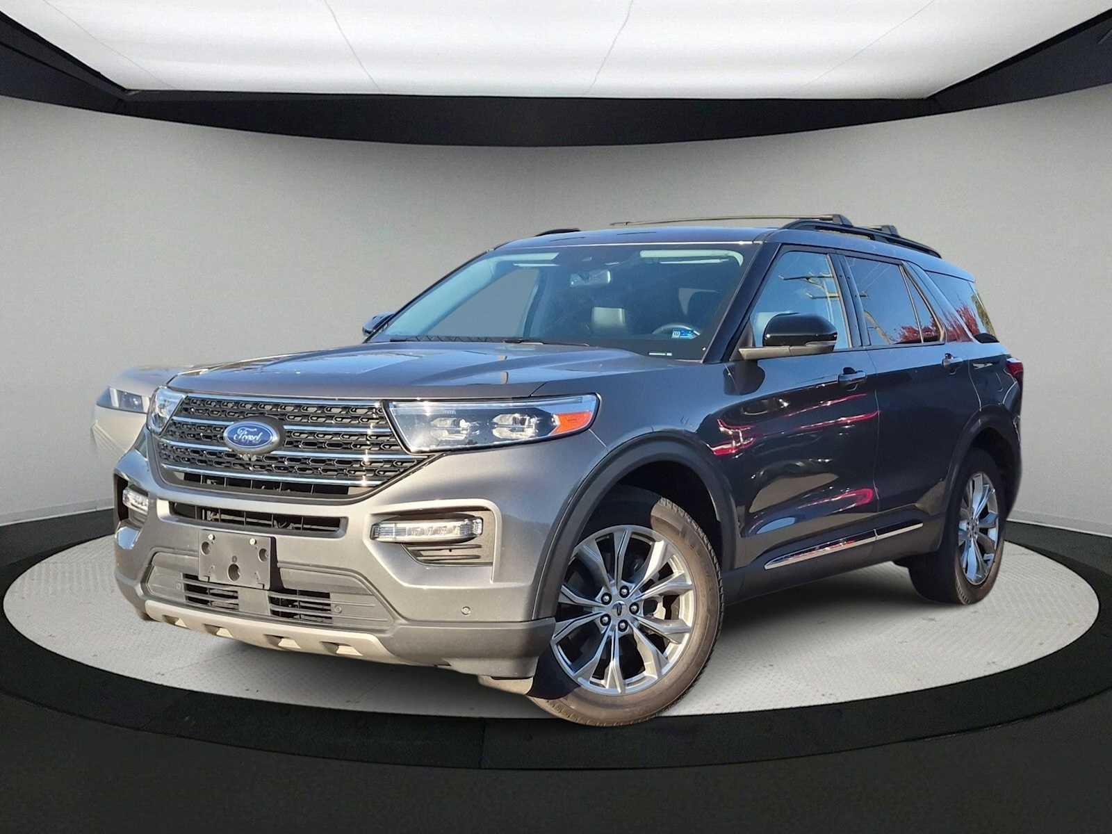 Ford Explorer XLT 2023