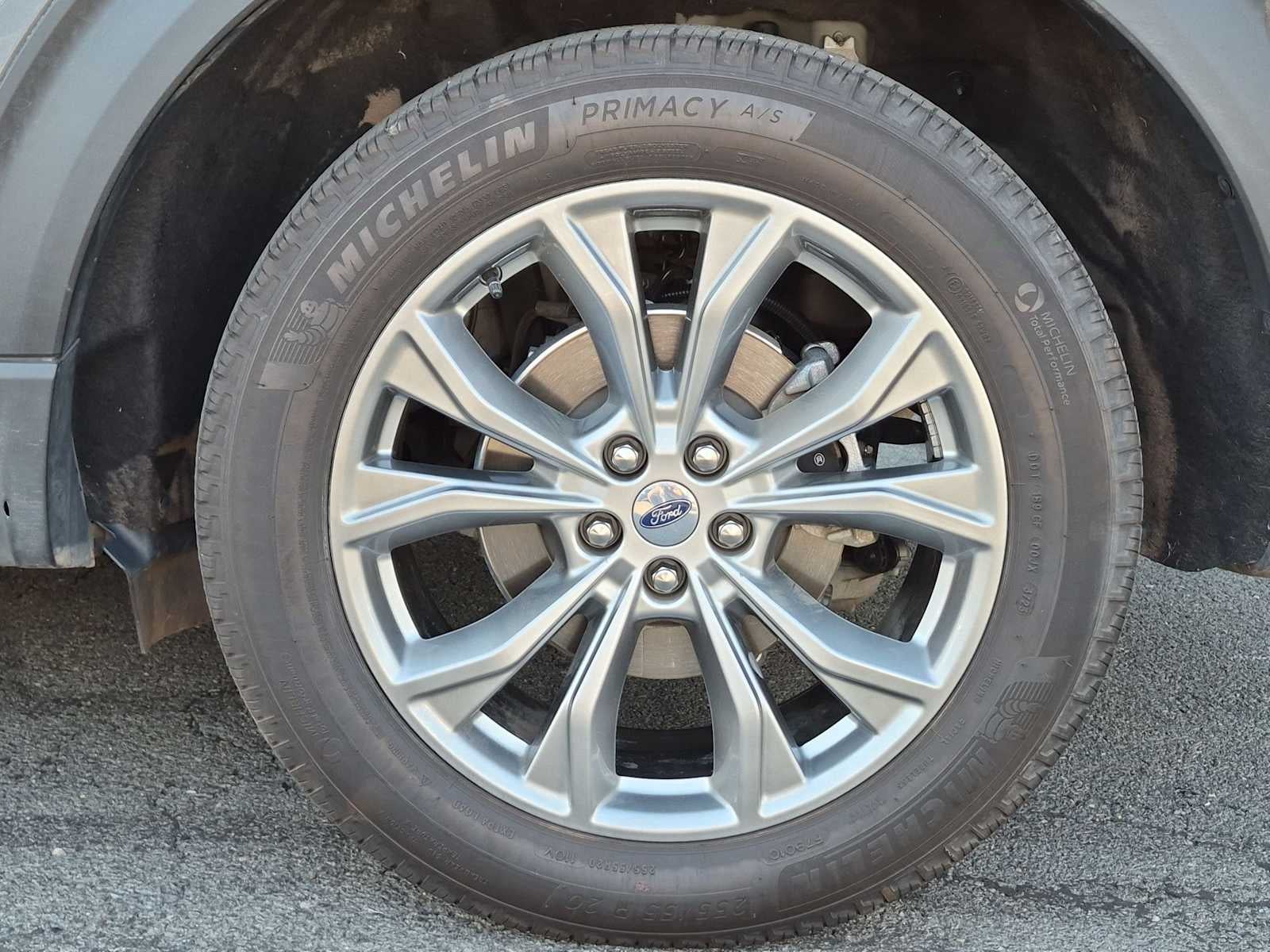 Ford Explorer XLT 2023