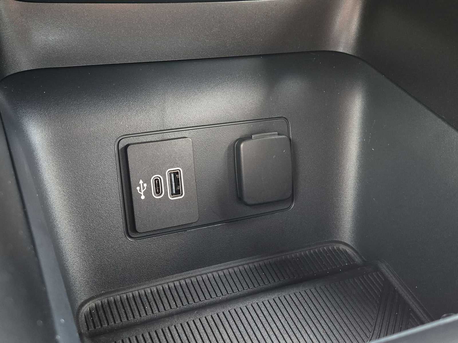 Ford Explorer Tremor 2026