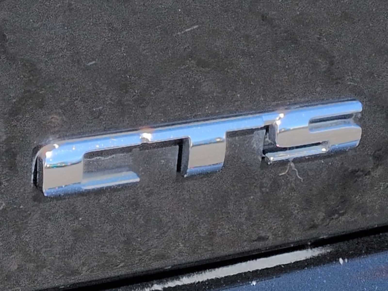 Cadillac Serie V 4 puertas sedán 2004