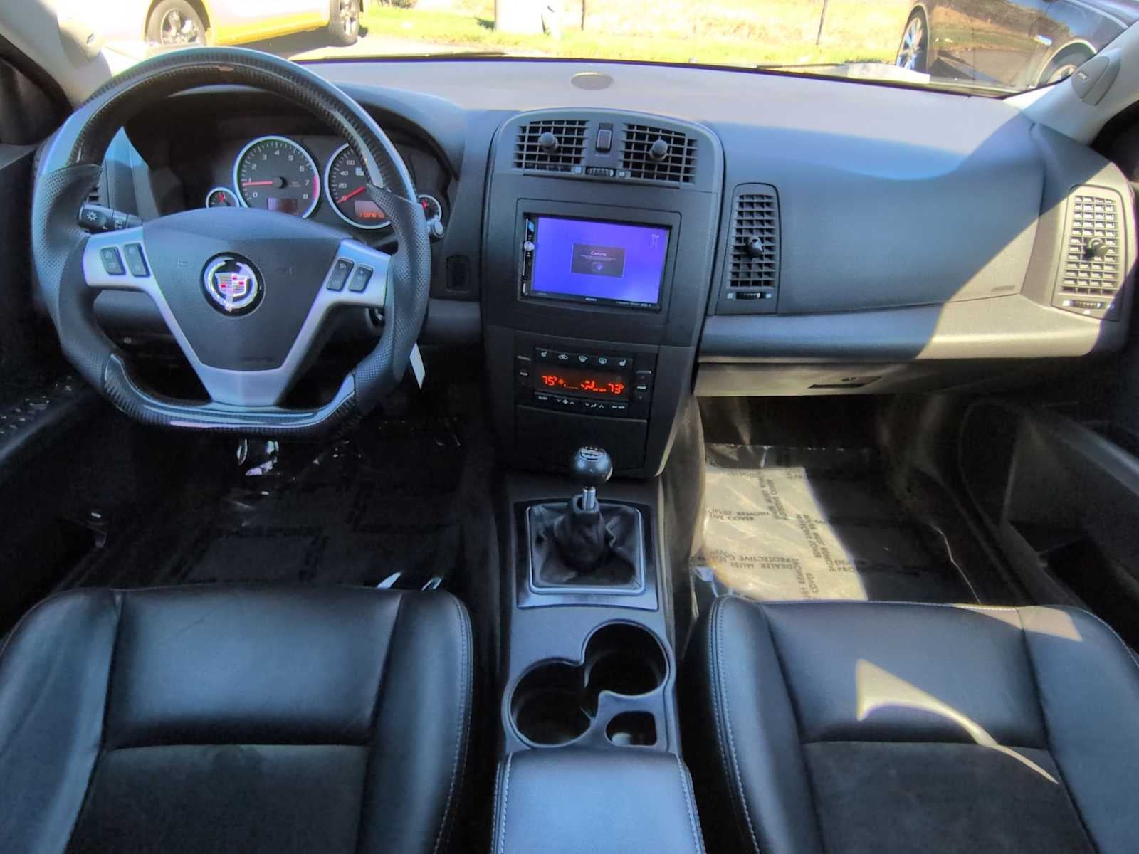 Cadillac Serie V 4 puertas sedán 2004