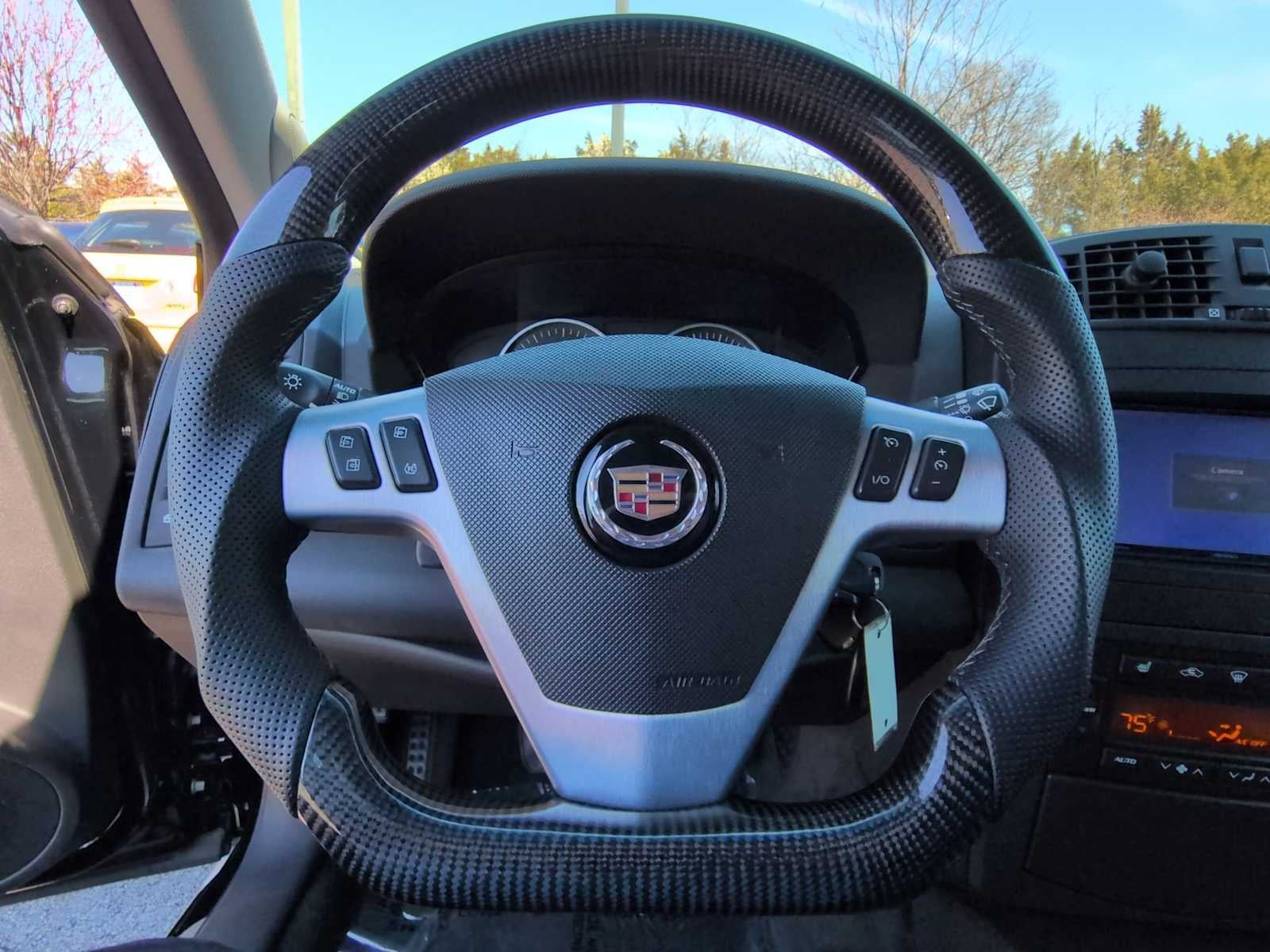 Cadillac Serie V 4 puertas sedán 2004