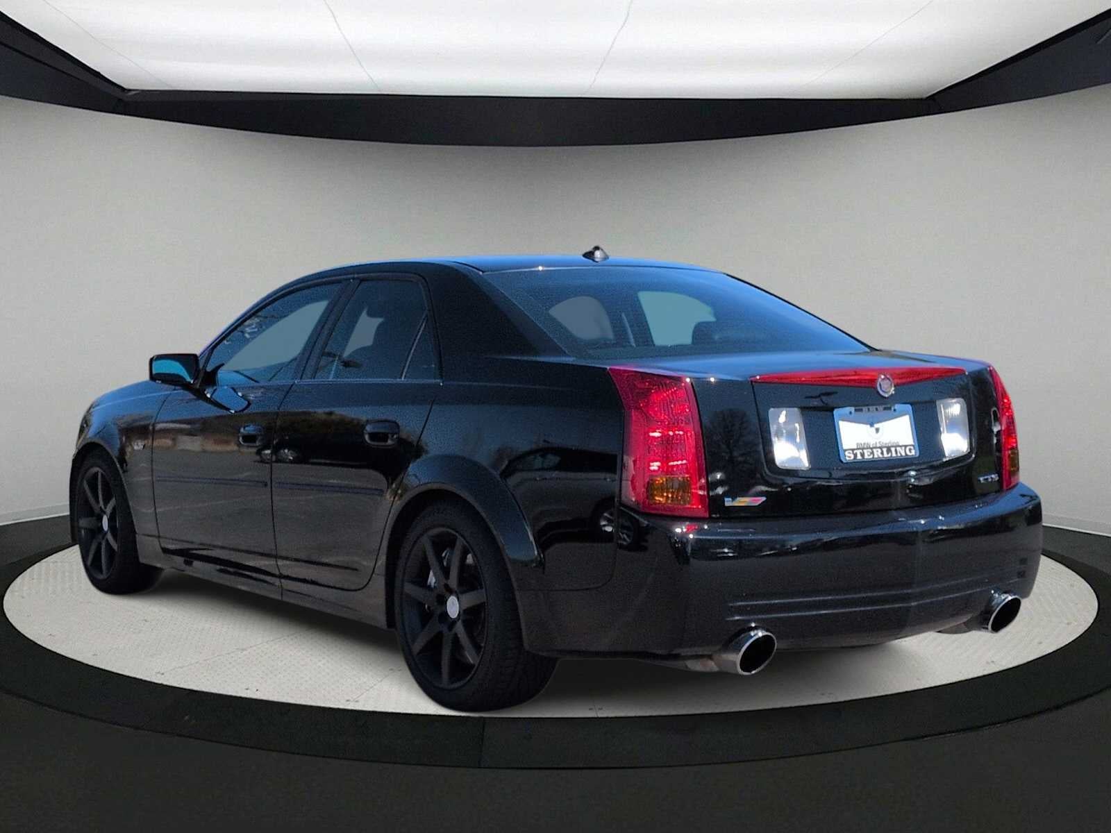 Cadillac Serie V 4 puertas sedán 2004