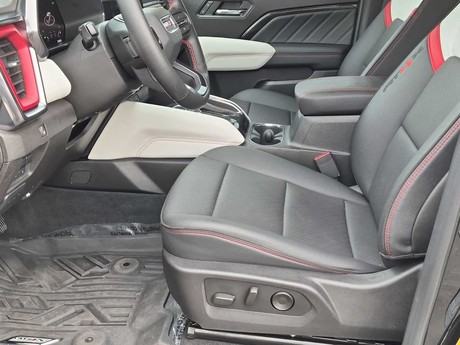 GMC Canyon 4x4 AT4X 2024