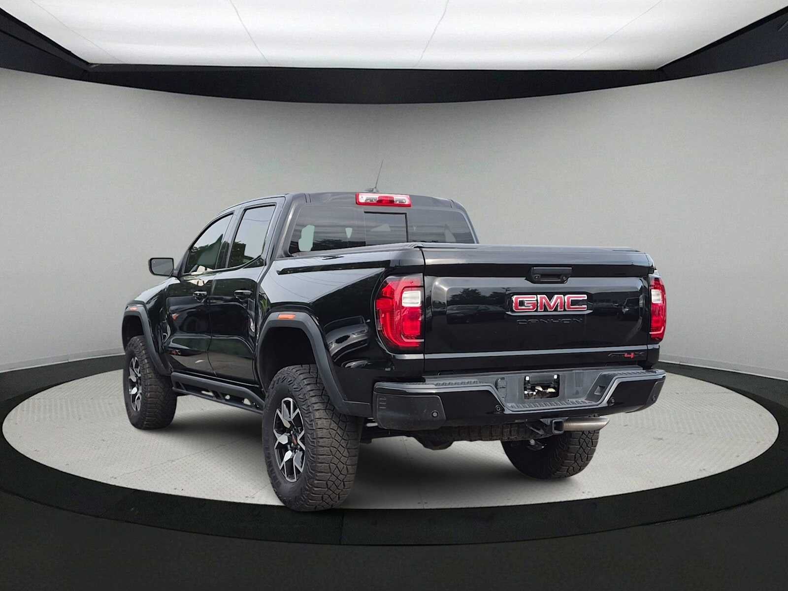 GMC Canyon 4x4 AT4X 2024